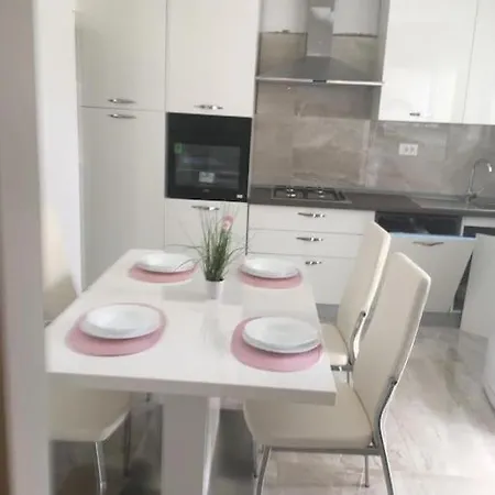 Apartman Milica Apartament *